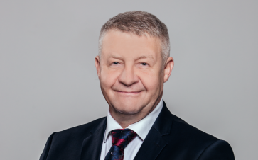Odkaz pre Petera Novisedláka, poslankyne a poslancov.